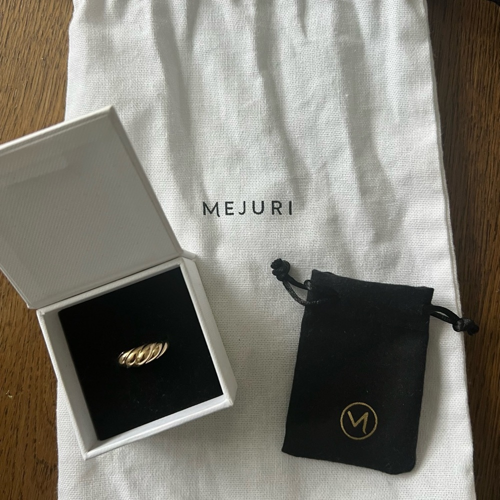 Mejuri 14k Gold Croissant Ring